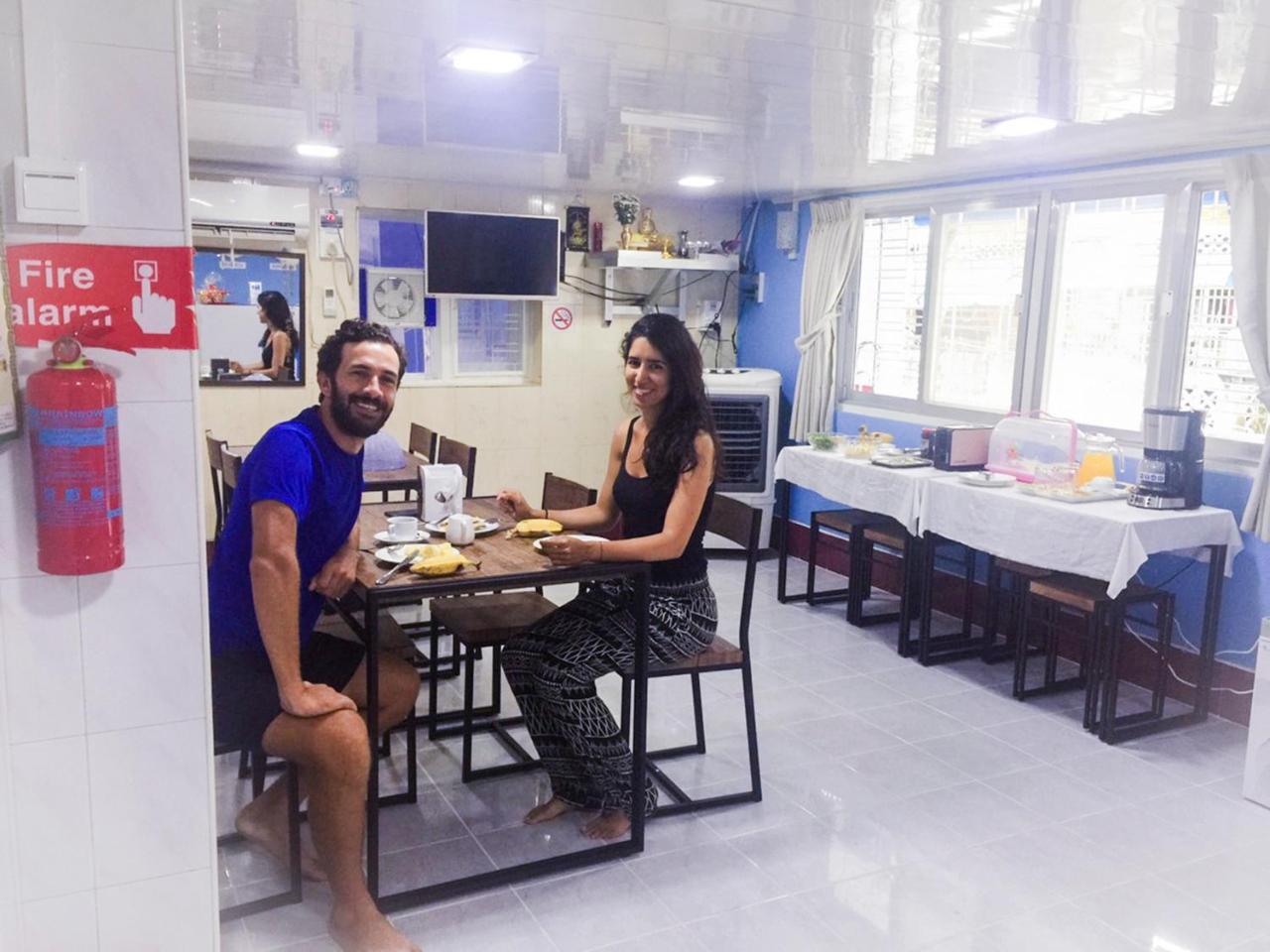 Htinn Yue Tann Hostel Yangon Dış mekan fotoğraf