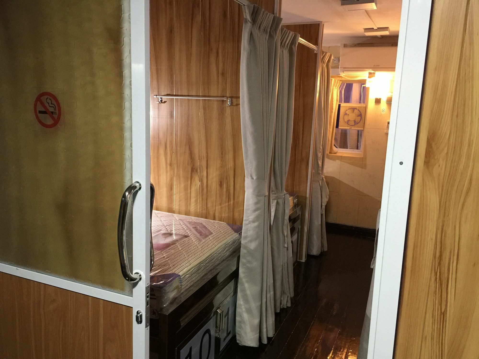 Htinn Yue Tann Hostel Yangon Dış mekan fotoğraf